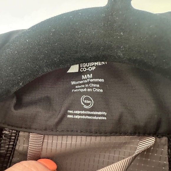 MEC Gray Athletic Vest Lightweight Technical Fabric - Picture 3 of 3